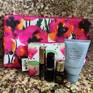 Estée Lauder Package